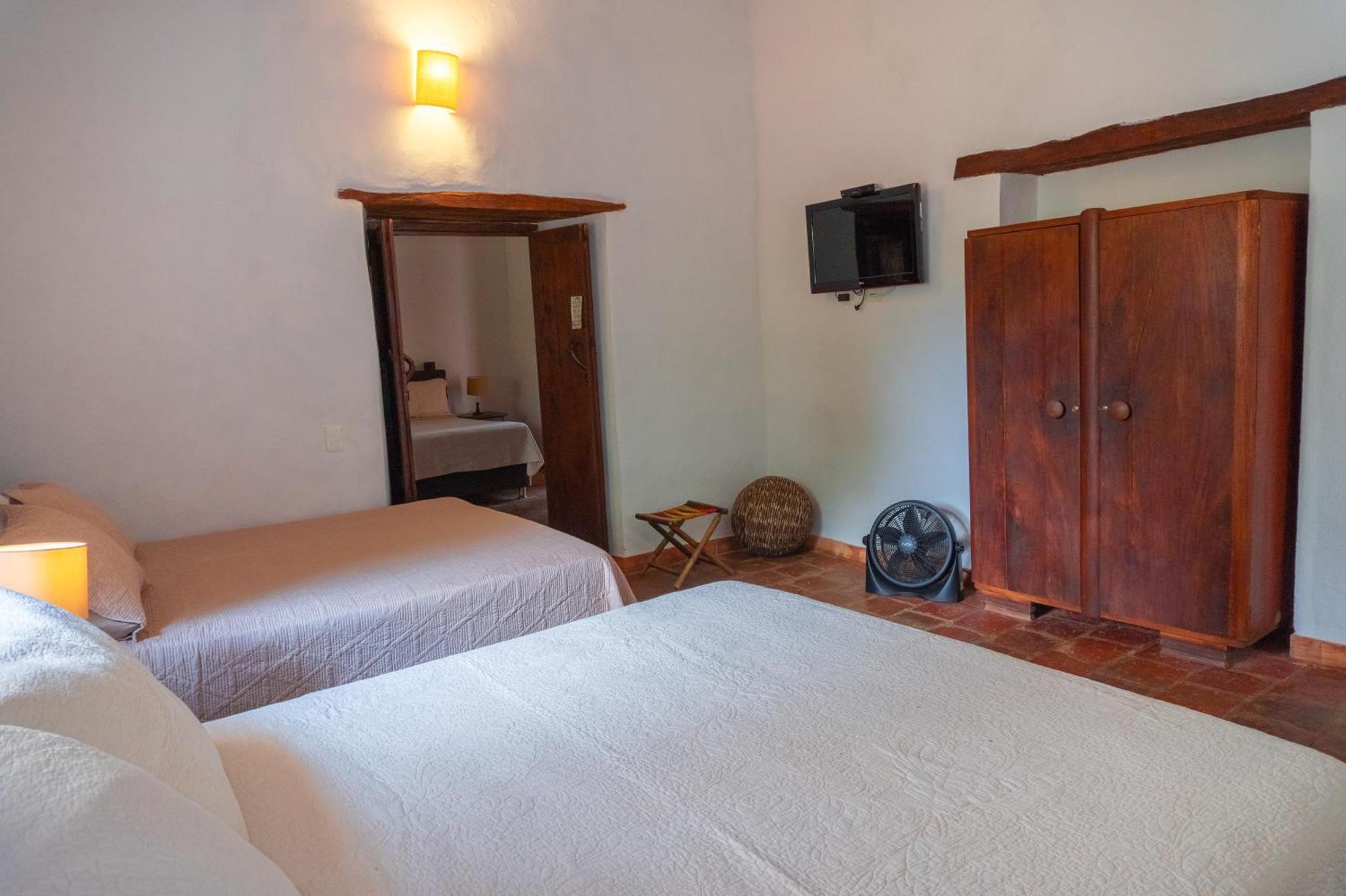 Hotel Hacienda Macedonia Баричара Экстерьер фото