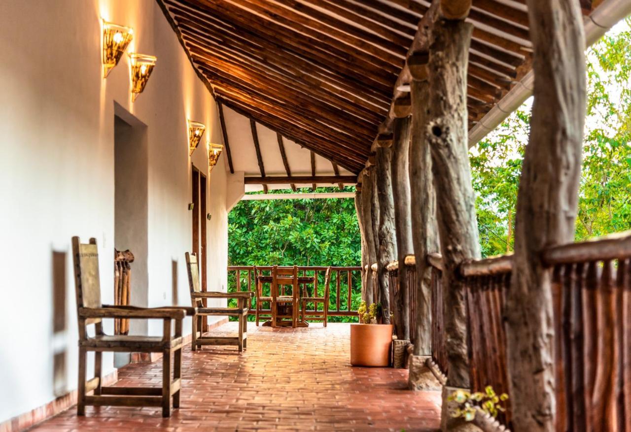 Hotel Hacienda Macedonia Баричара Экстерьер фото
